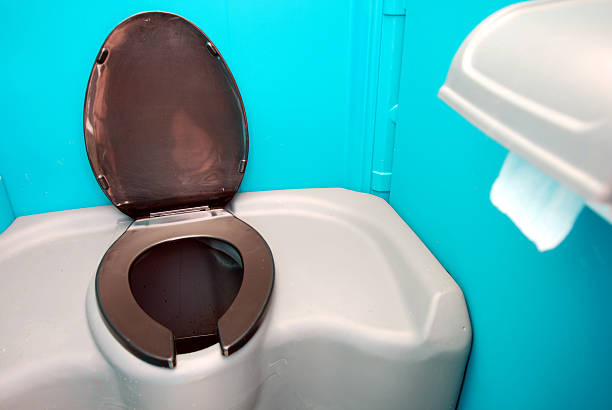 Portable Toilet Options We Offer in Knoxville, IL